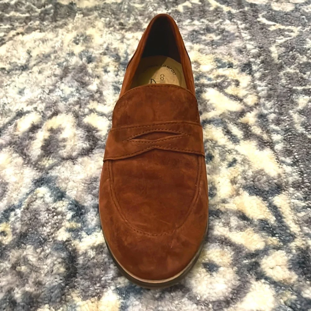 Clarks Women's Trish Rose Loafer - Picture 5 of 5